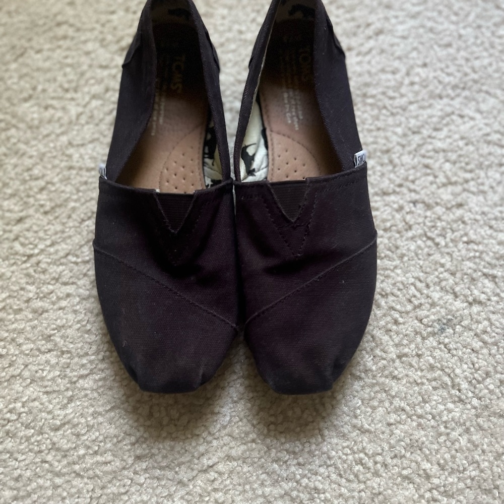 Toms